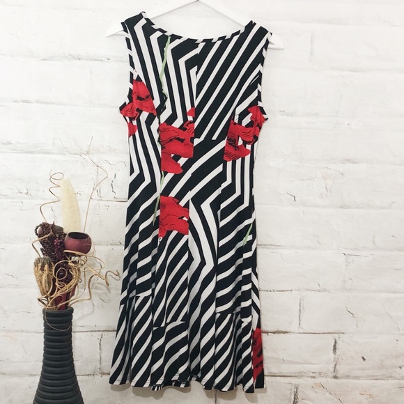 Black and White Striped Dress - Picture 3 of 5